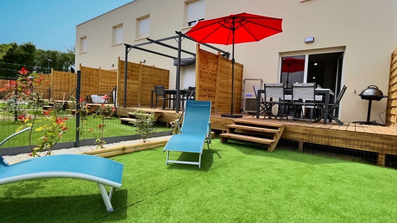 Photo of Outdoor in Serignan