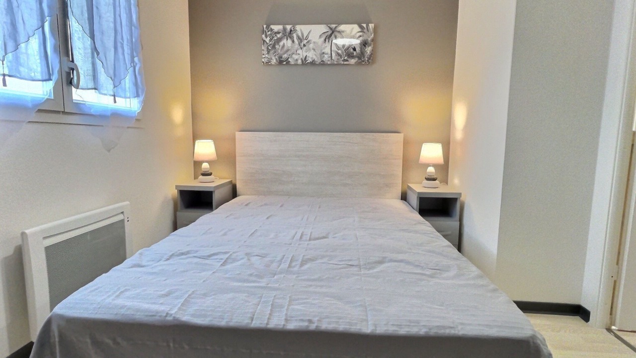 Photo of Bedroom in Serignan
