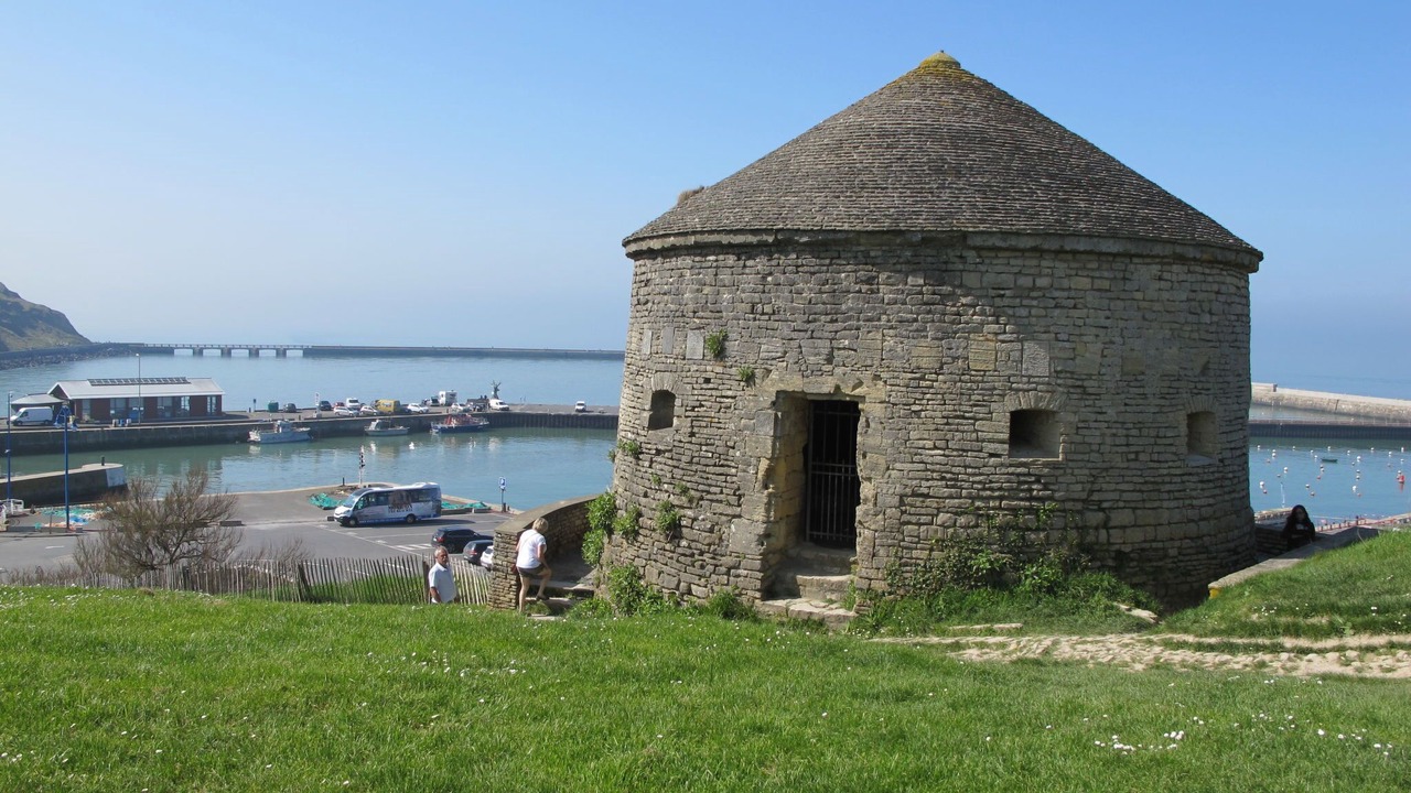 Photo of Others in Commes