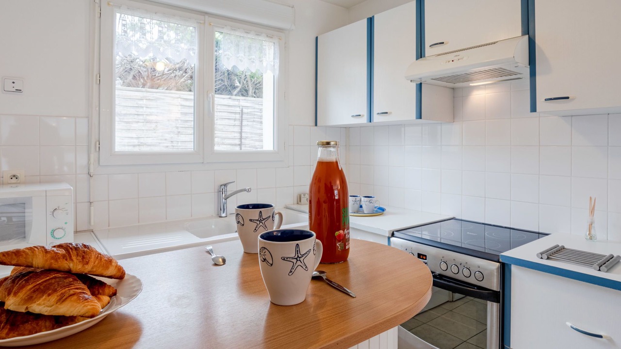 Photo of Bathroom in Hauteville-sur-Mer