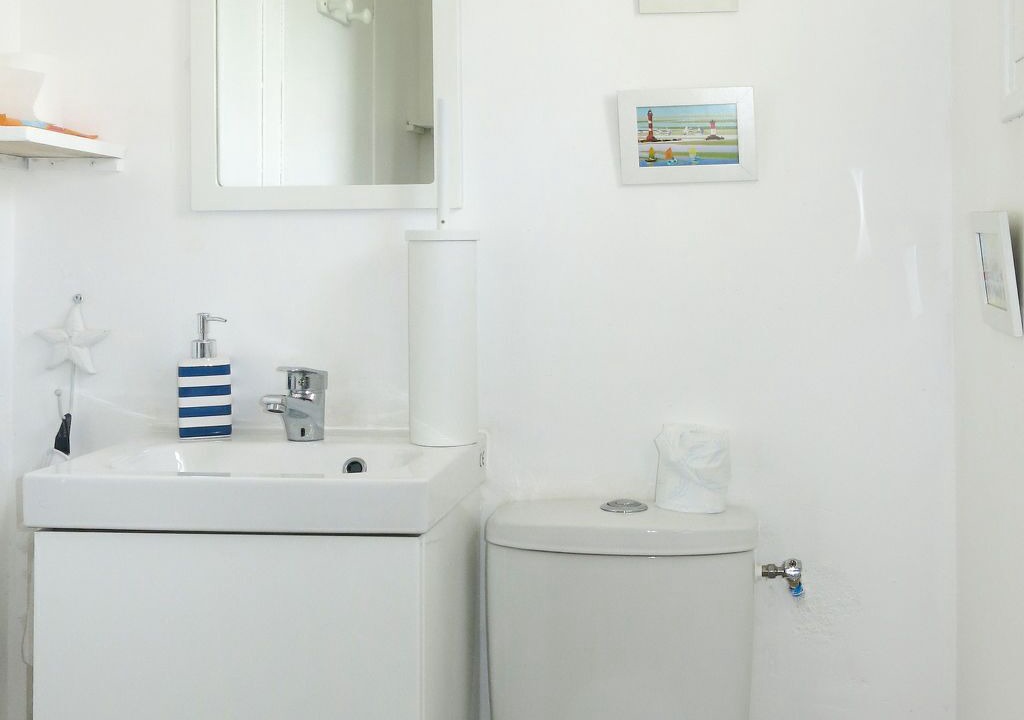 Photo of Bathroom in Saint-Gildas-de-Rhuys