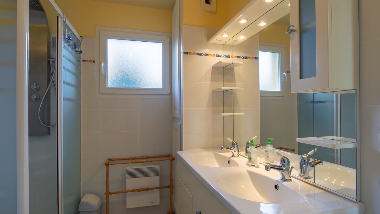 Photo of Bathroom in Kerlouan