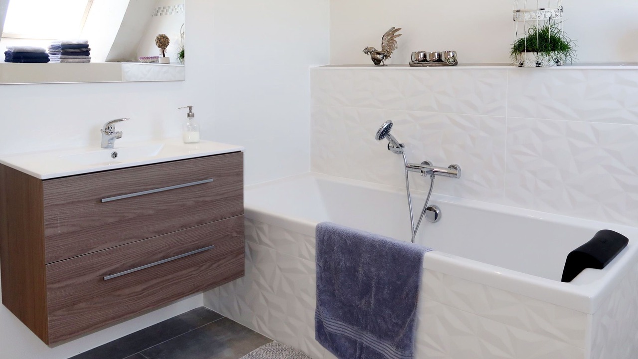 Photo of Bathroom in Locquirec