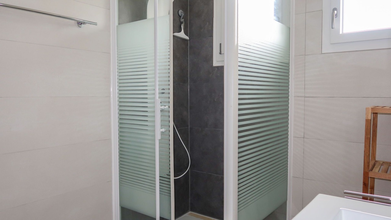 Photo of Bathroom in Locquirec