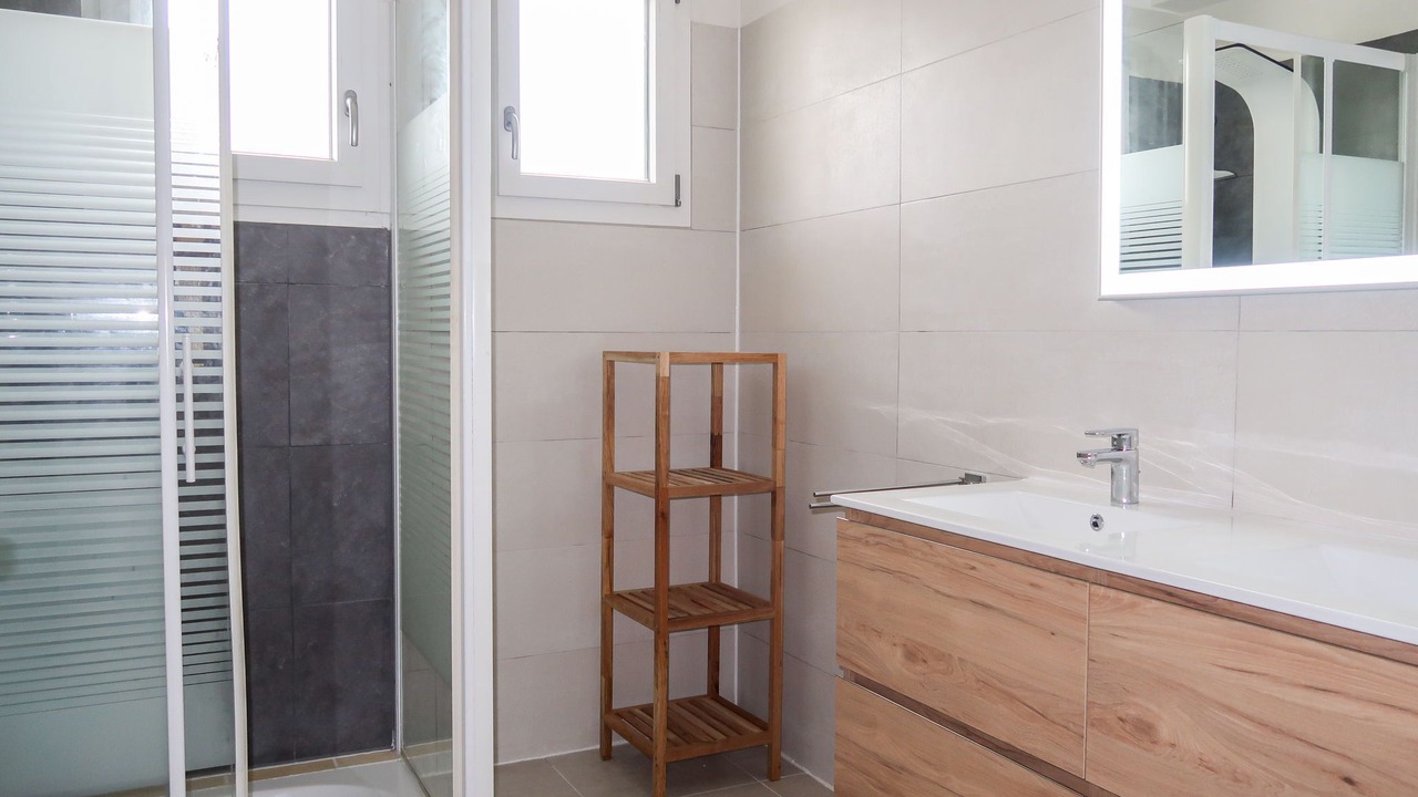 Photo of Bathroom in Locquirec