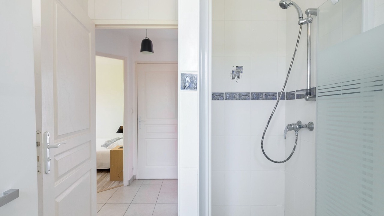 Photo of Bathroom in Kerlouan