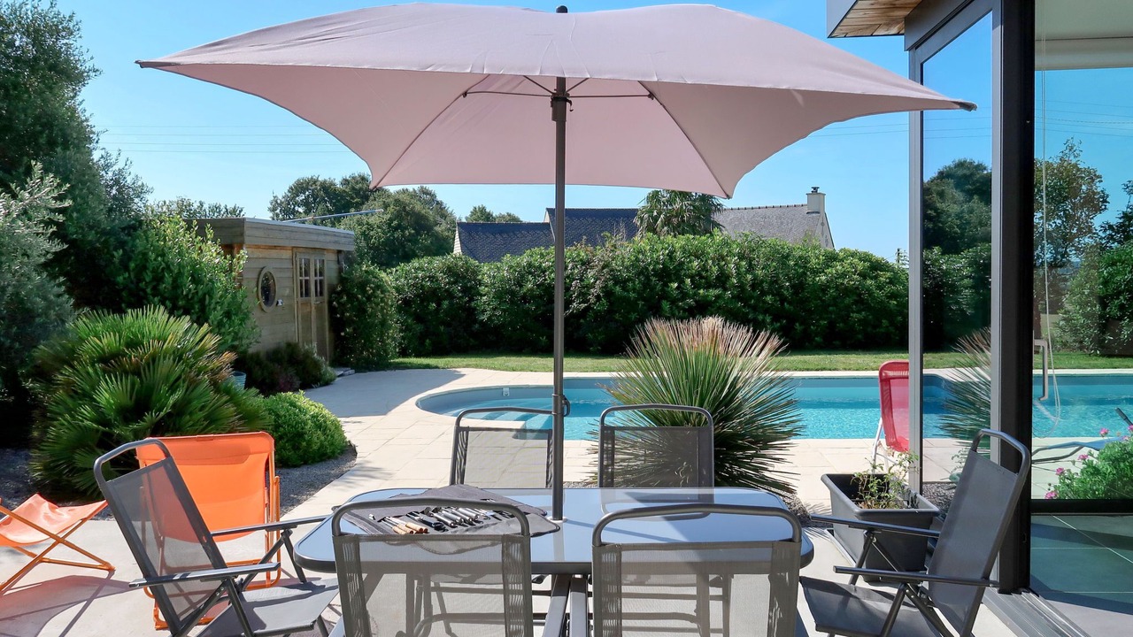 Photo of Others in Cast