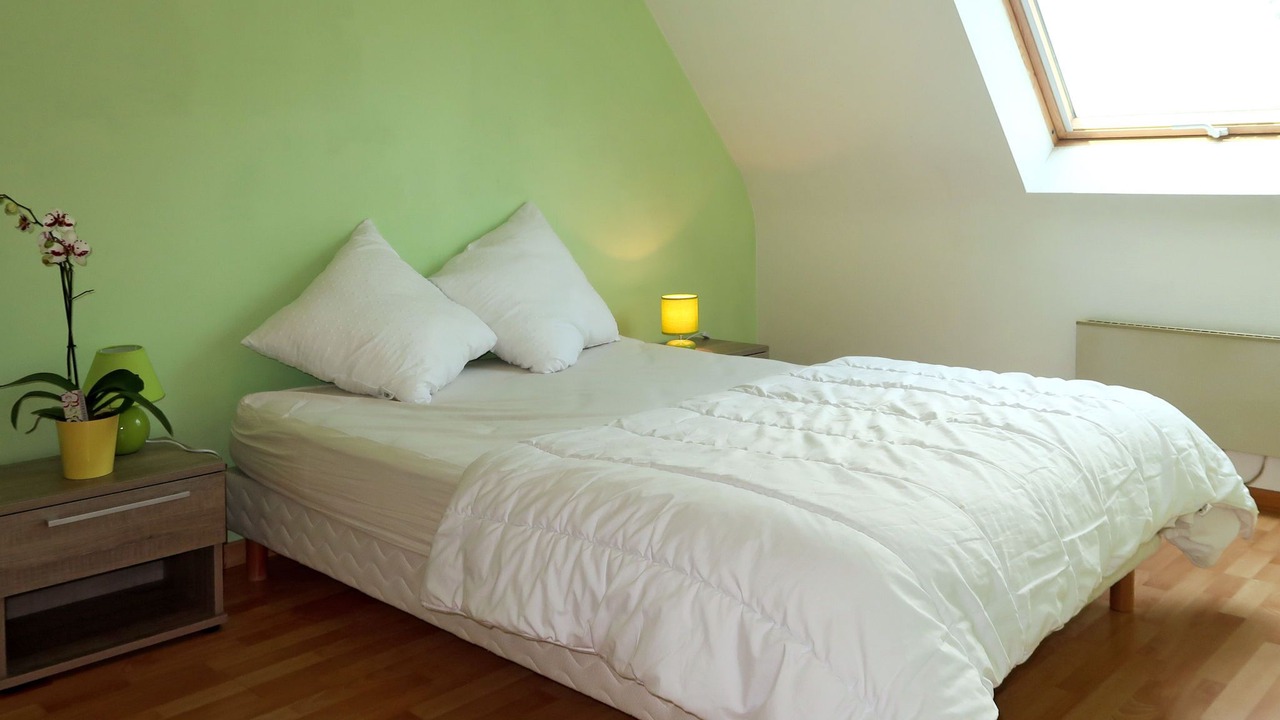 Photo of Others in Cast