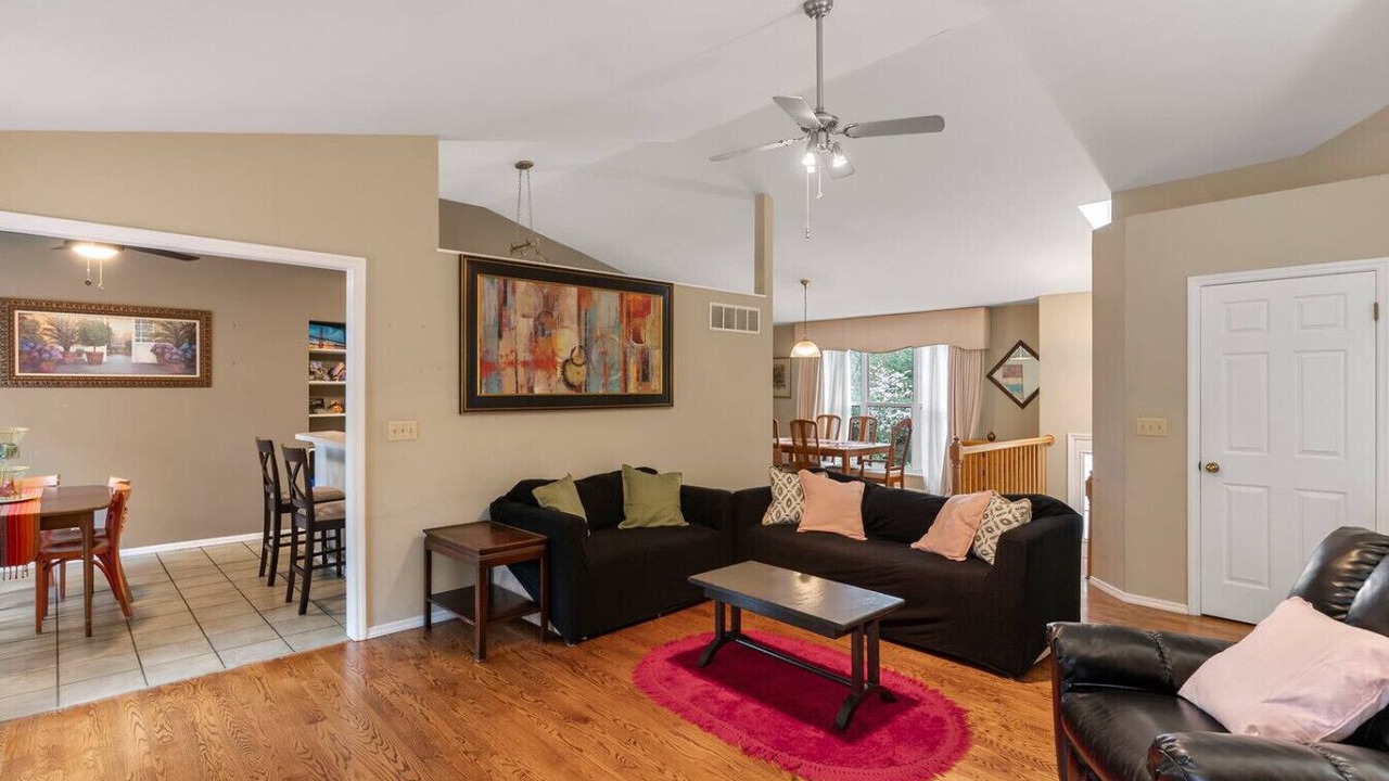Photo of Livingroom in Olivette