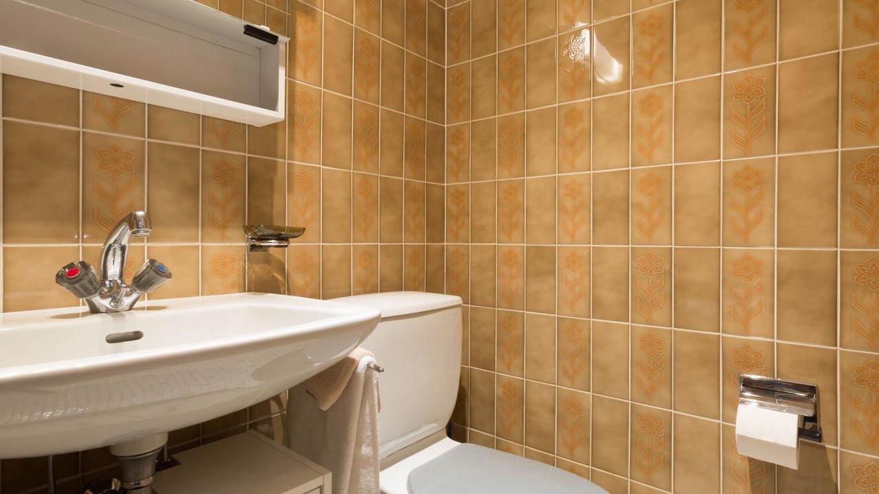Photo of Bathroom in Vex