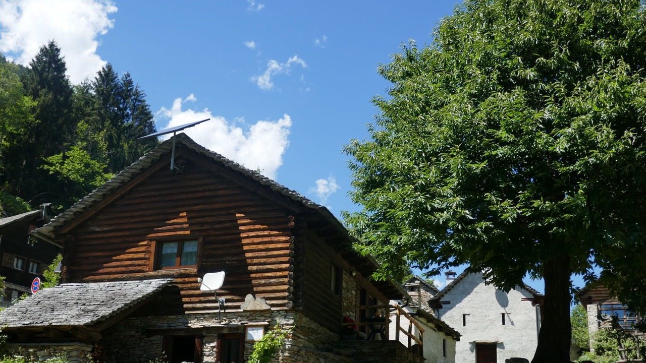 Photo of Others in Semione