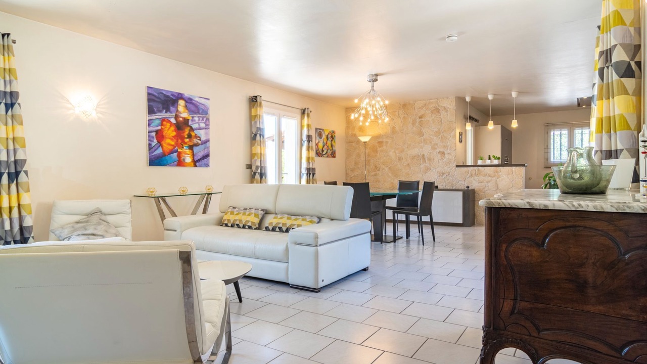 Photo of Livingroom in Rocbaron