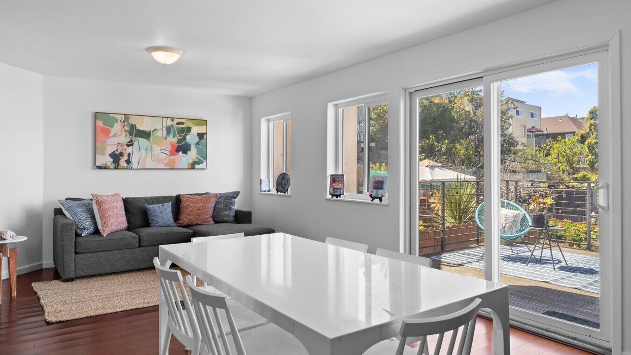 Photo of Livingroom in Bayview