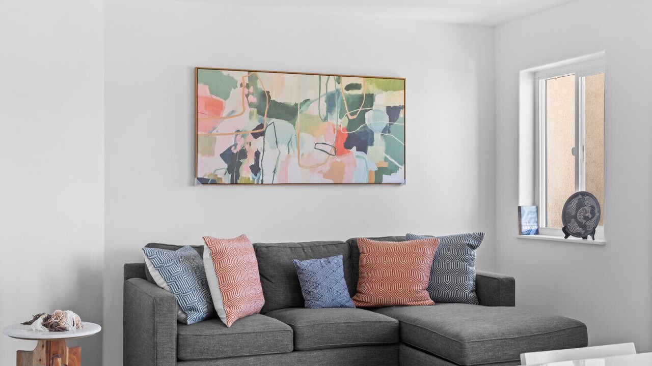 Photo of Livingroom in Bayview