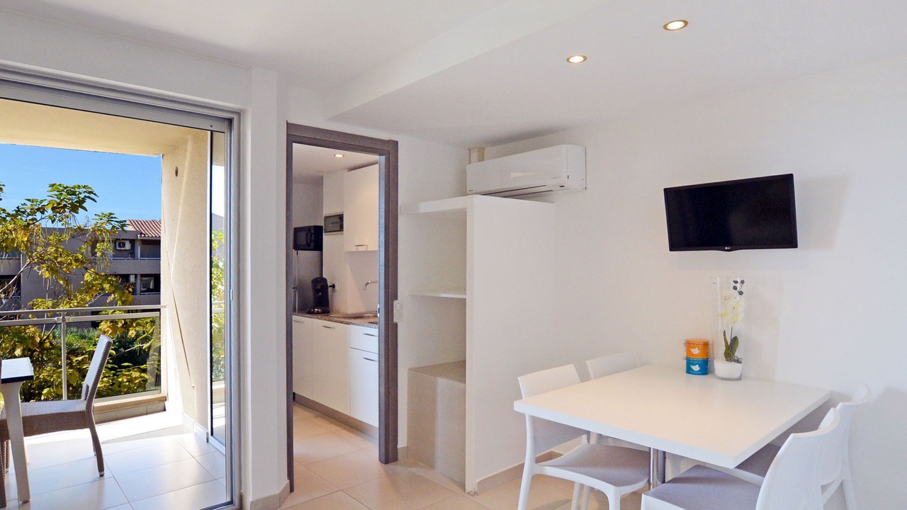 Photo of Livingroom in Santa-Lucia-di-Moriani