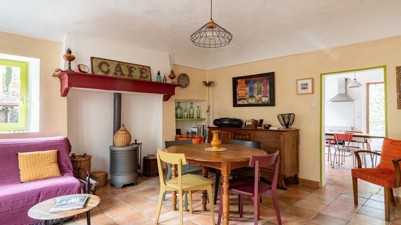 Photo of Livingroom in Saint-Montan