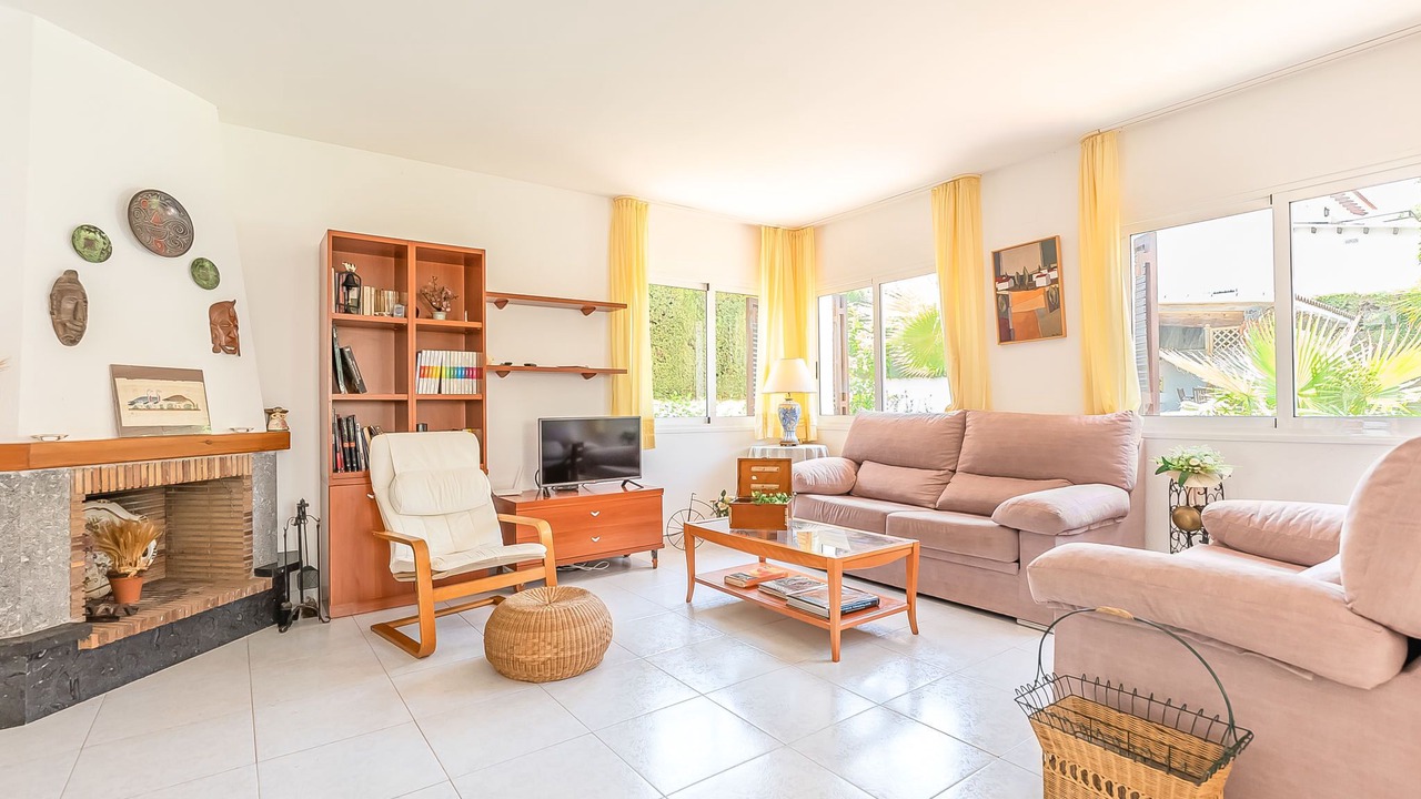 Photo of Livingroom in El Roc de Sant Gaieta