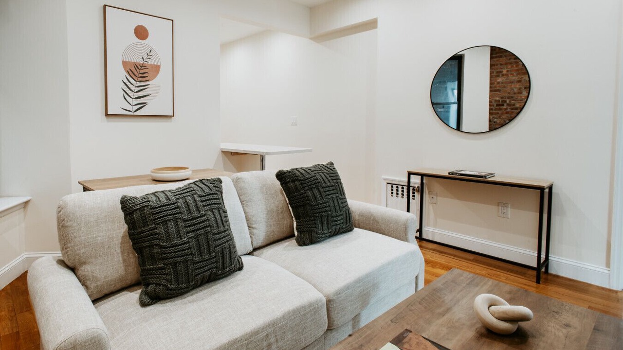 Photo of Livingroom in Manhattan Valley