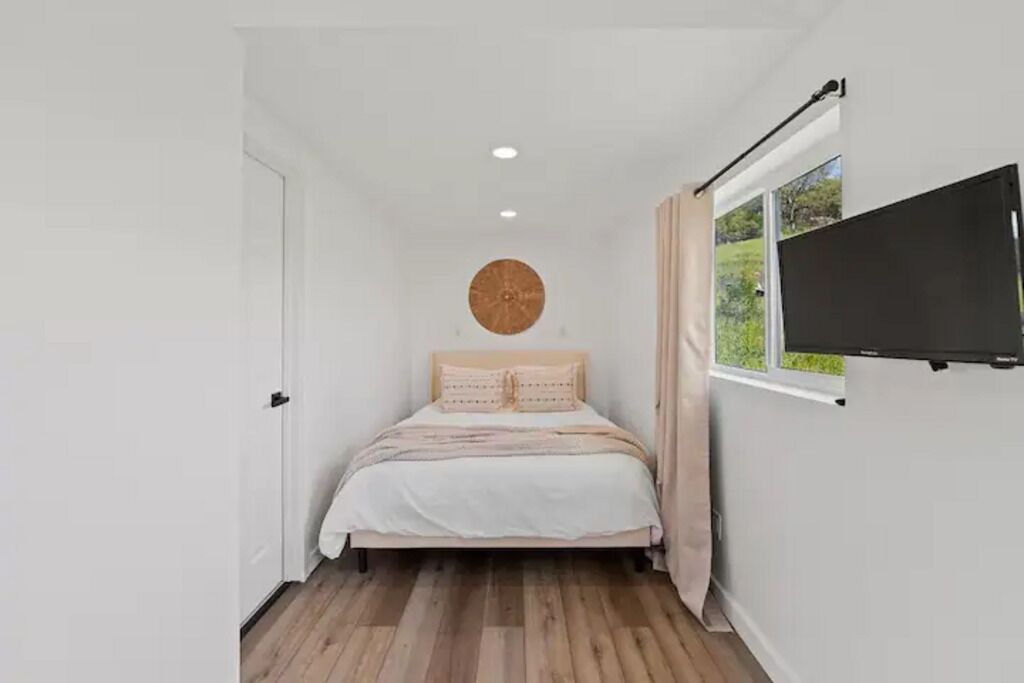 Photo of Bedroom in Jayhawk