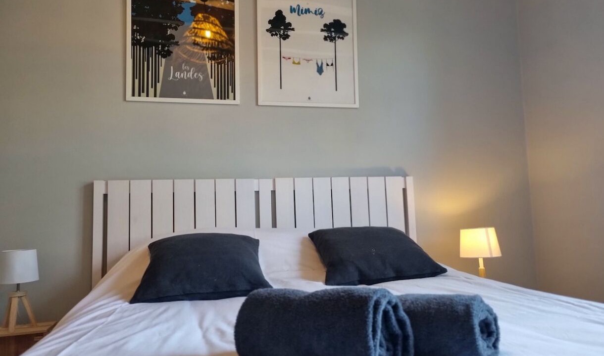 Photo of Bedroom in Sainte-Eulalie-en-Born