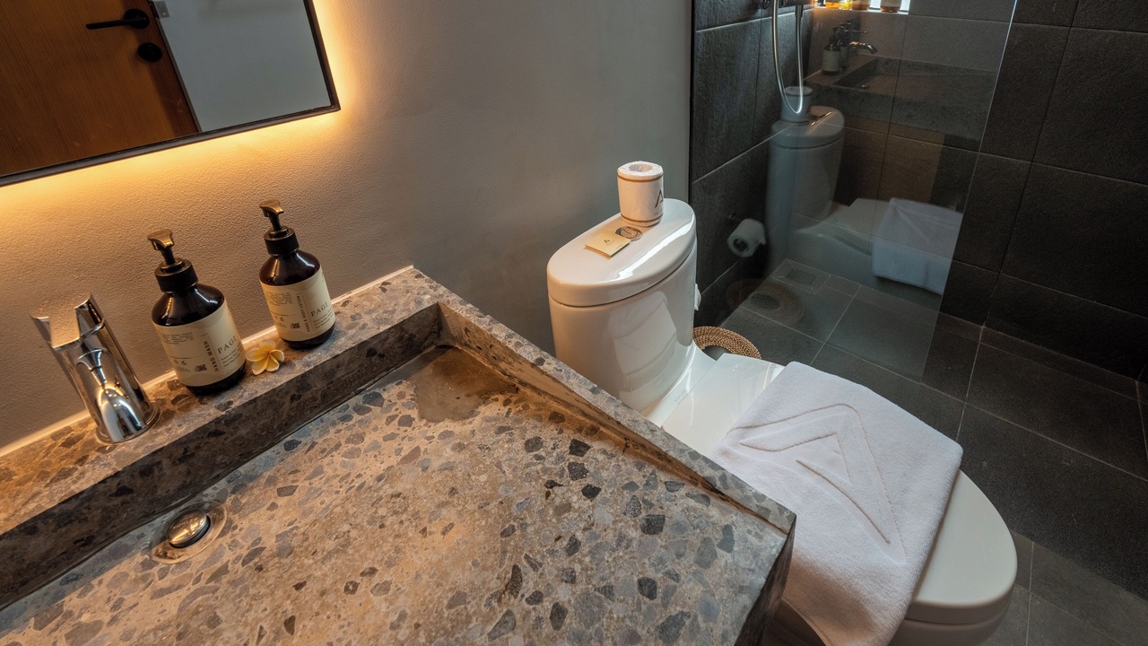 Photo of Bathroom in Kedewatan
