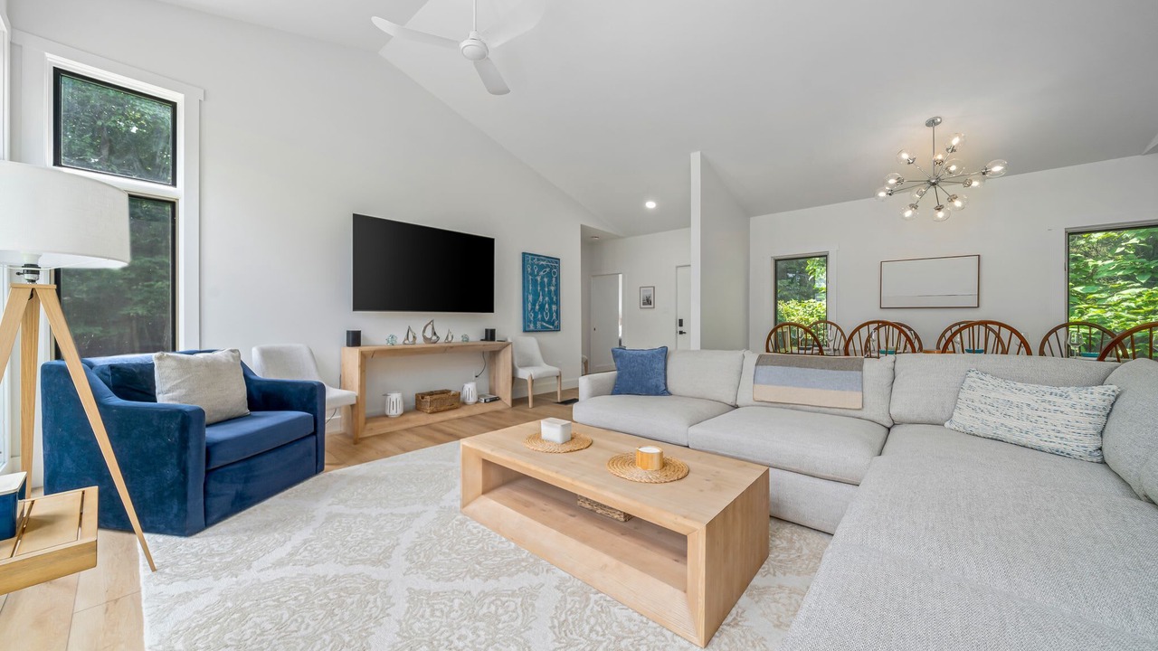 Photo of Livingroom in Lyndhurst