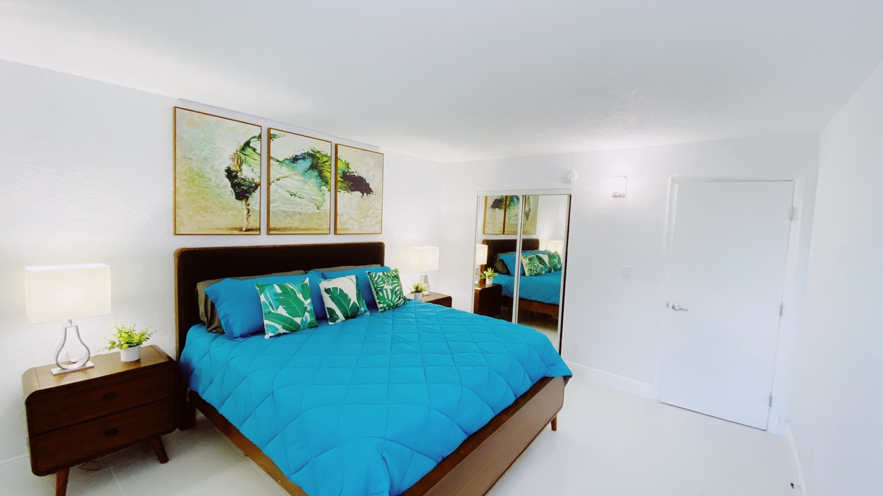 Photo of Bedroom in Coconut Grove
