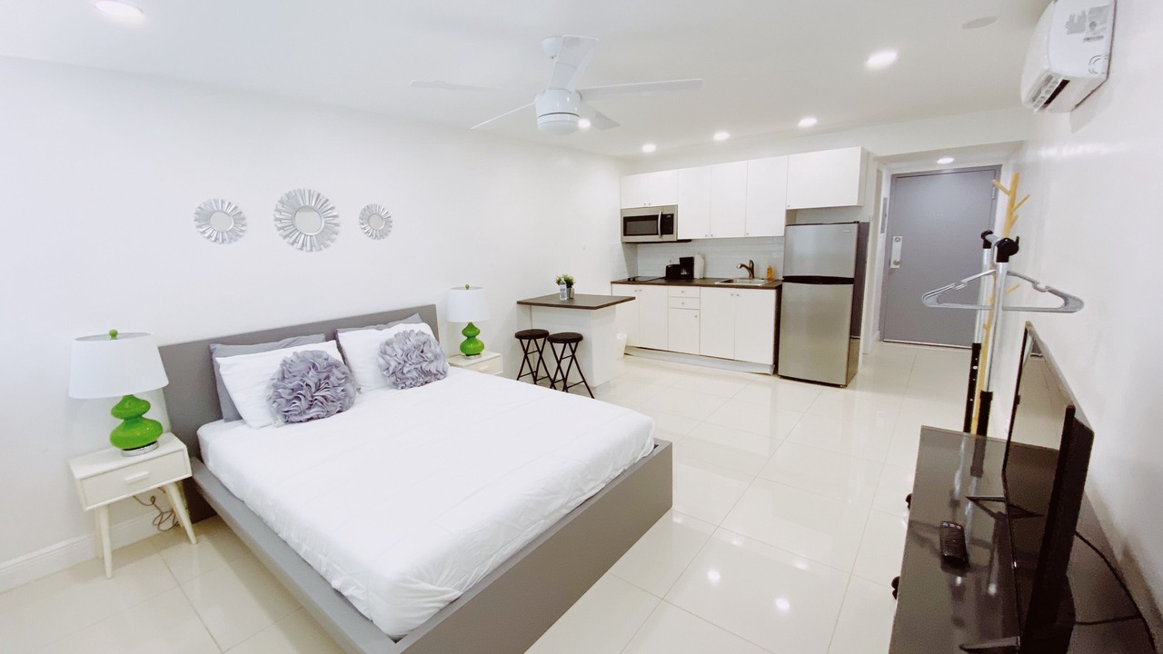 Photo of Bedroom in Coconut Grove