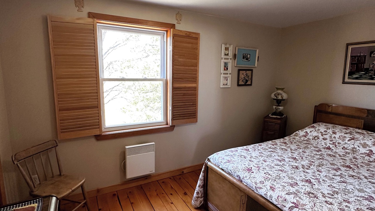 Photo of Bedroom in Compton