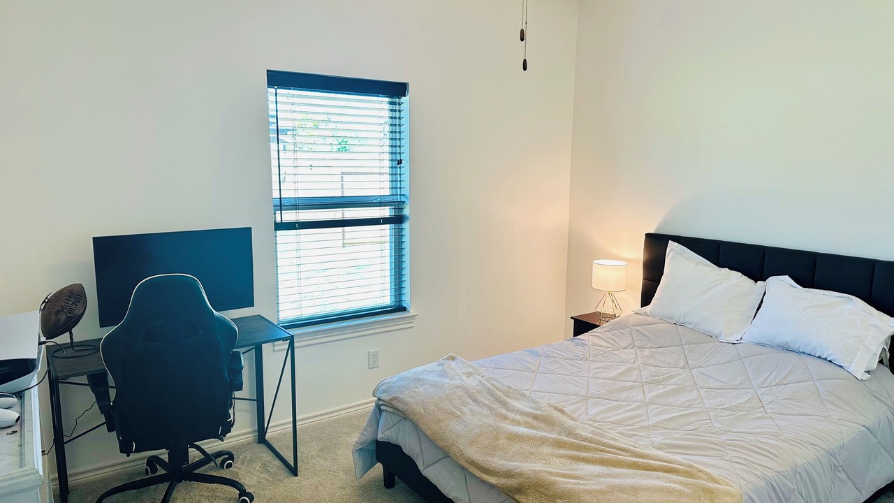 Photo of Bedroom in Lindale