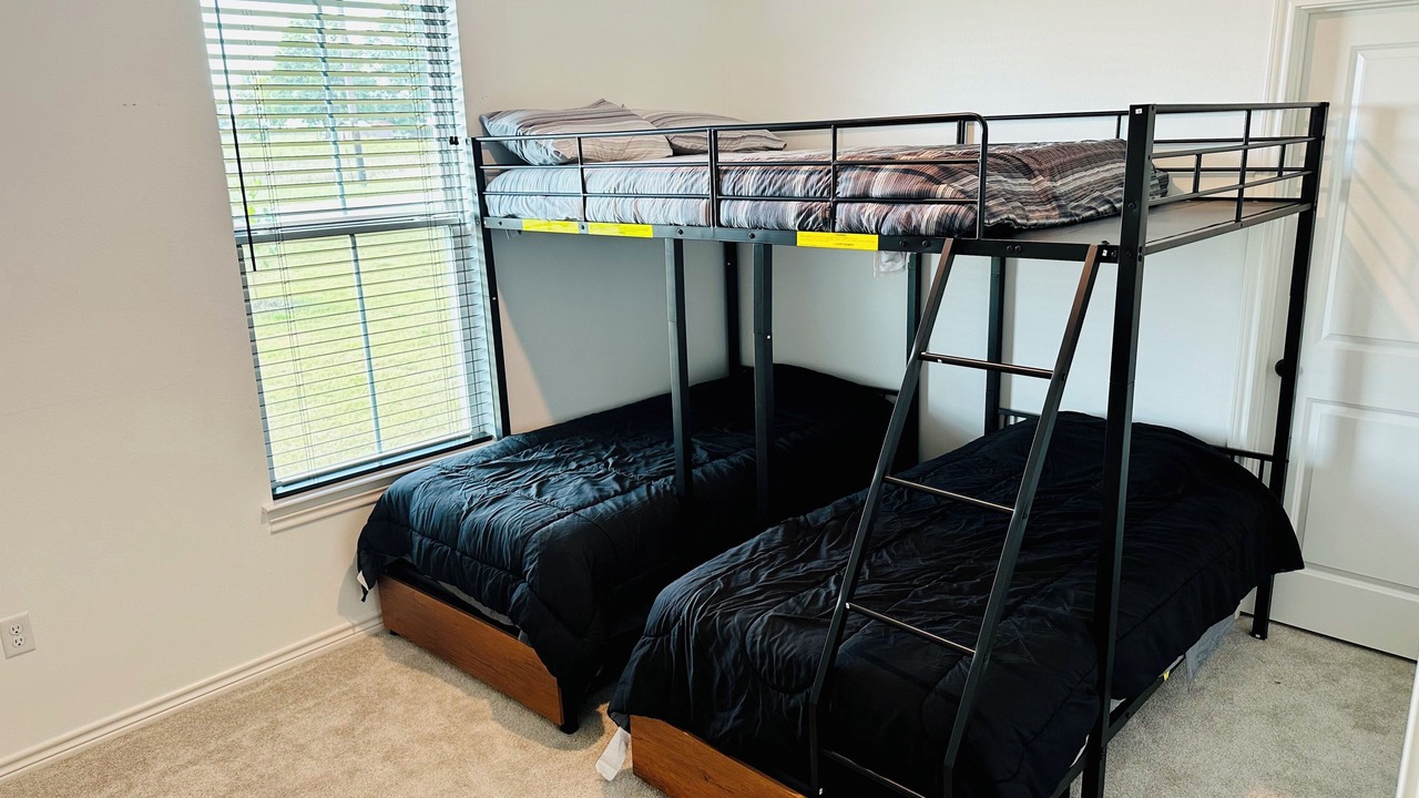 Photo of Bedroom in Lindale