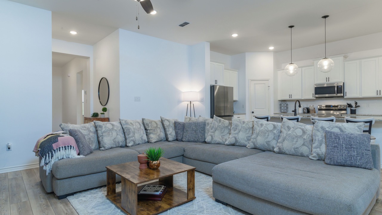 Photo of Livingroom in Lindale