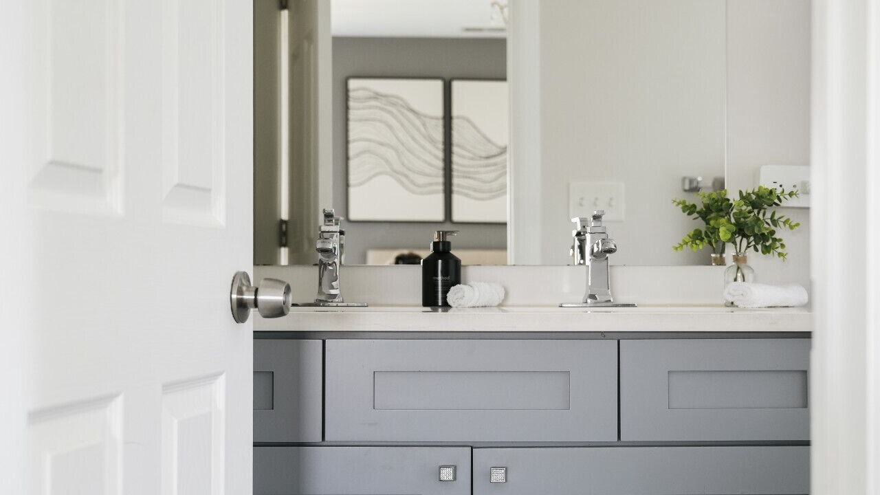 Photo of Bathroom in Cragin