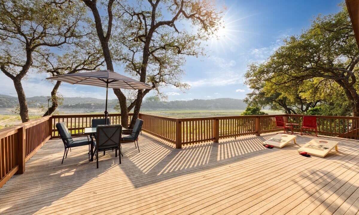 Photo of Outdoor in Lakehills