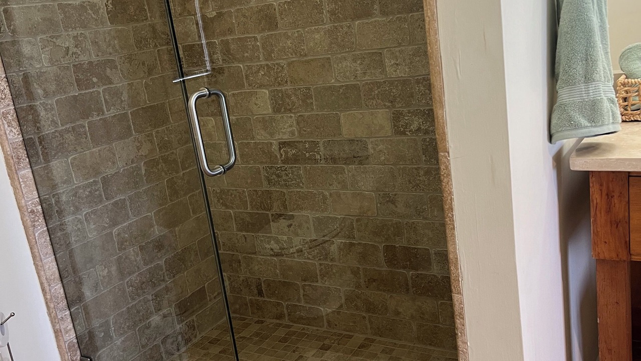 Photo of Bathroom in Centre