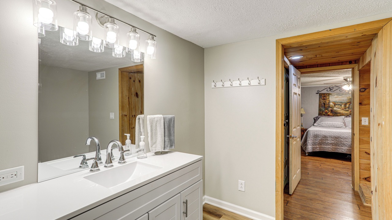 Photo of Bathroom in Greers Ferry
