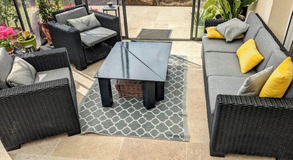 Photo of Patio Balcony in Saint-Denis-les-Ponts
