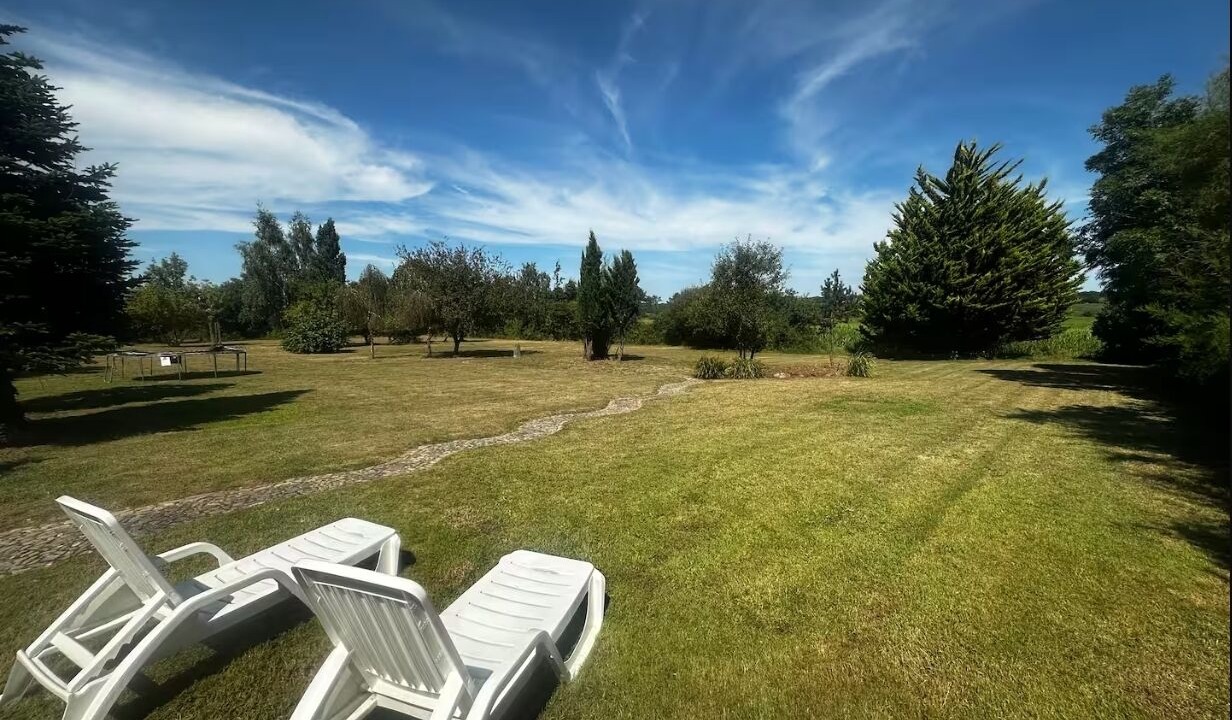 Photo of Outdoor in Saint-Aubin-des-Chateaux