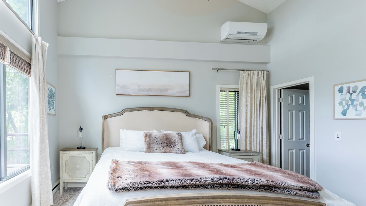 Photo of Bedroom in Wintergreen