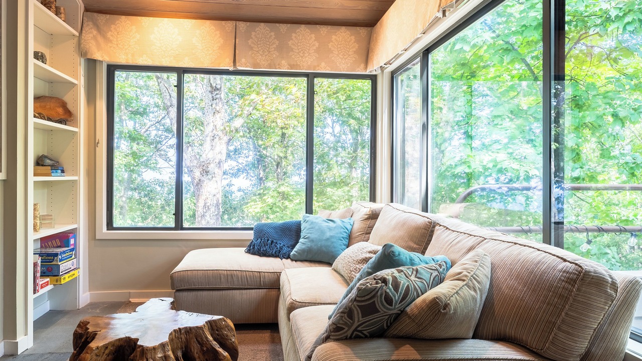 Photo of Livingroom in Wintergreen