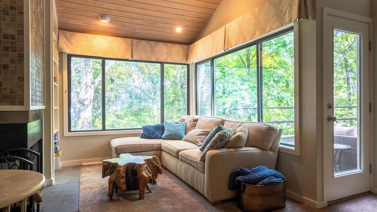 Photo of Livingroom in Wintergreen