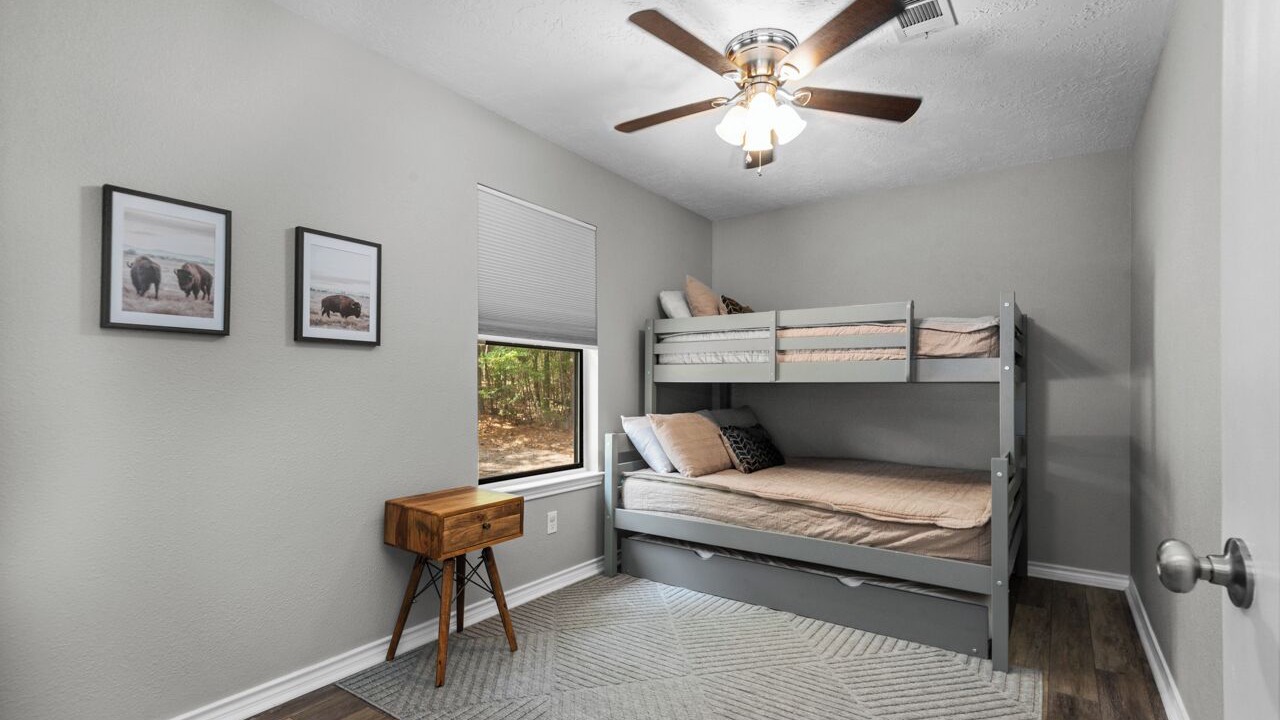 Photo of Bedroom in Brookeland