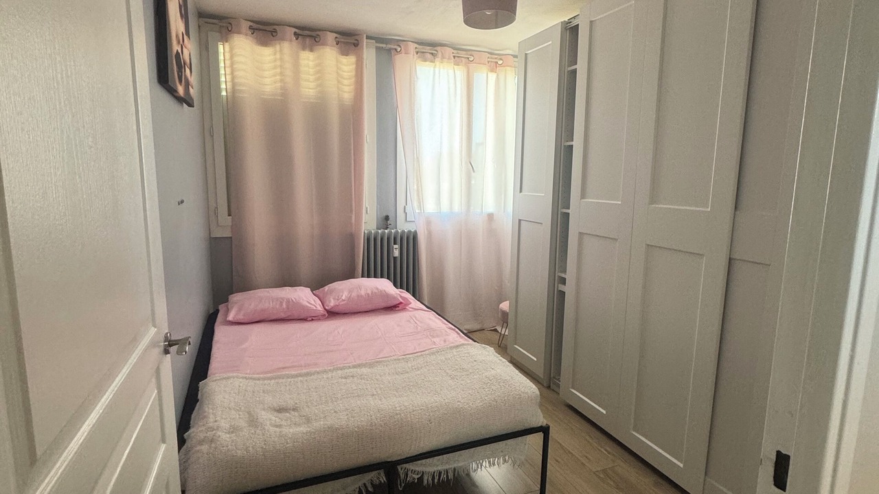 Photo of Bedroom in Marignane