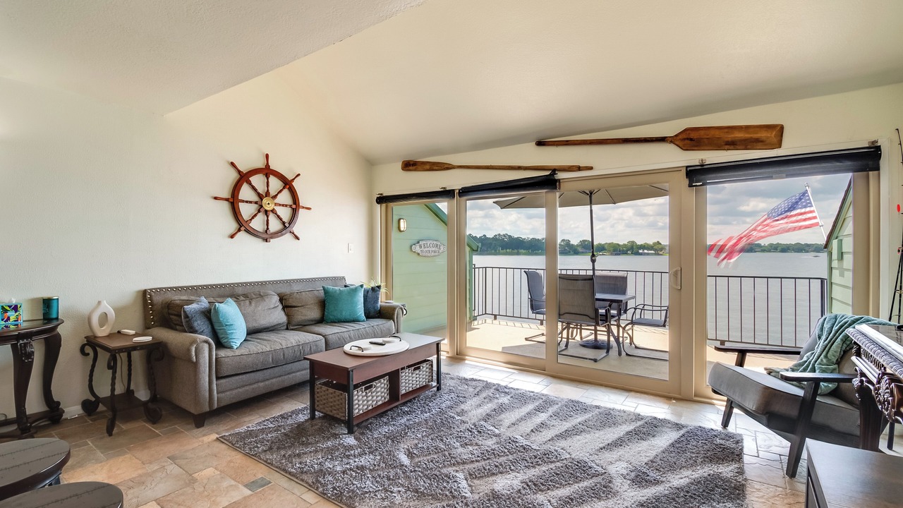 Photo of Livingroom in Seven Coves