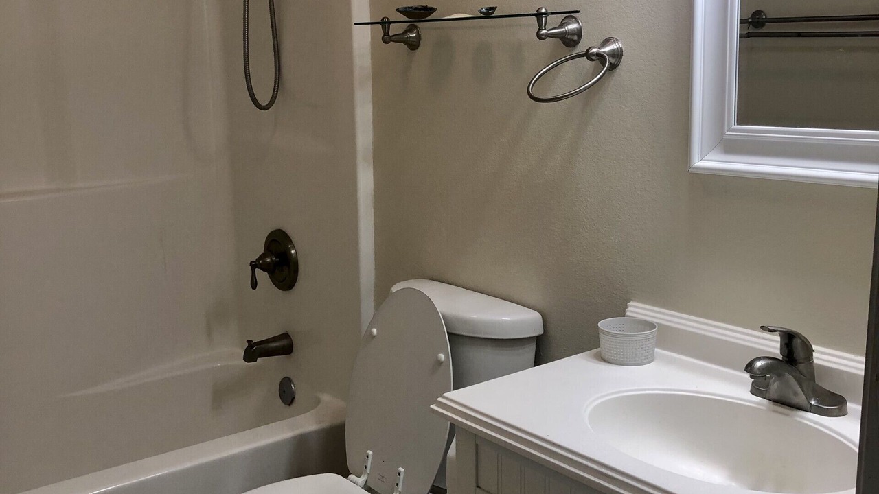 Photo of Bathroom in Crawfordville
