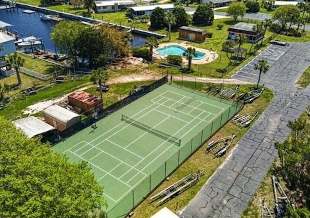 Photo of Others in Crawfordville