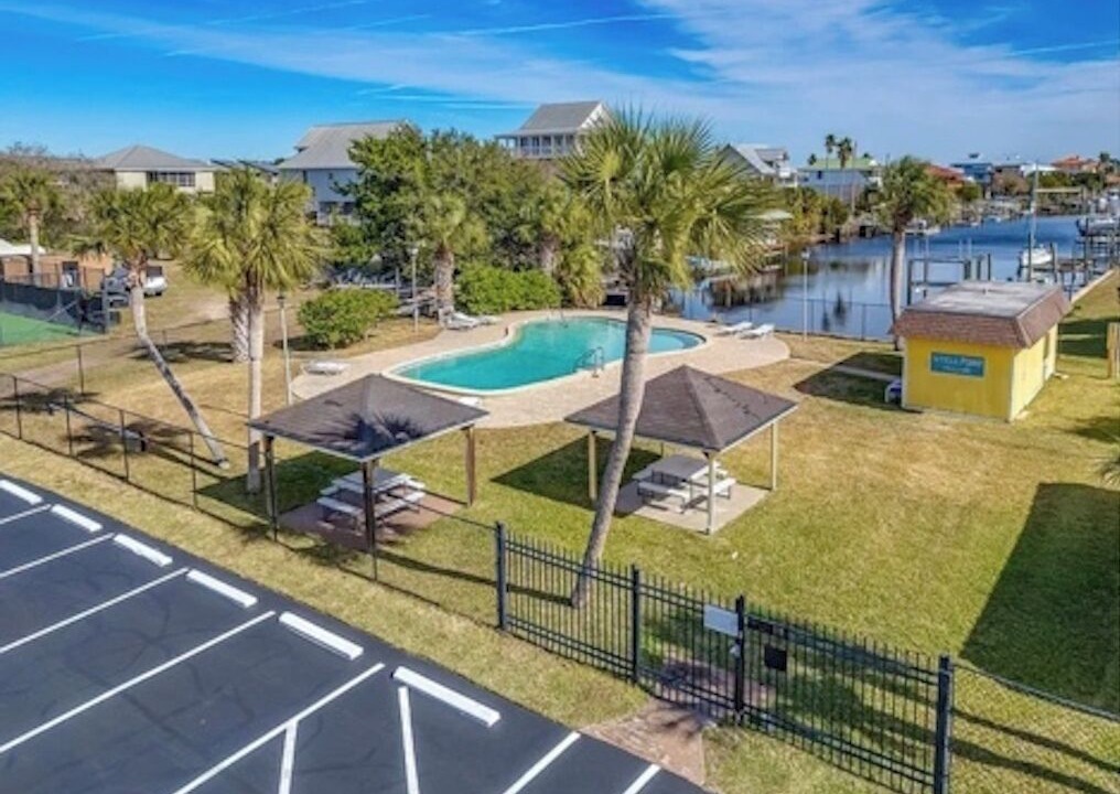 Photo of Others in Crawfordville