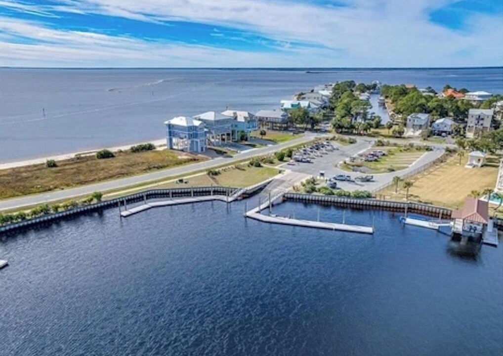 Photo of Others in Crawfordville