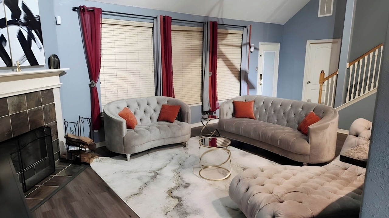 Photo of Livingroom in Spring