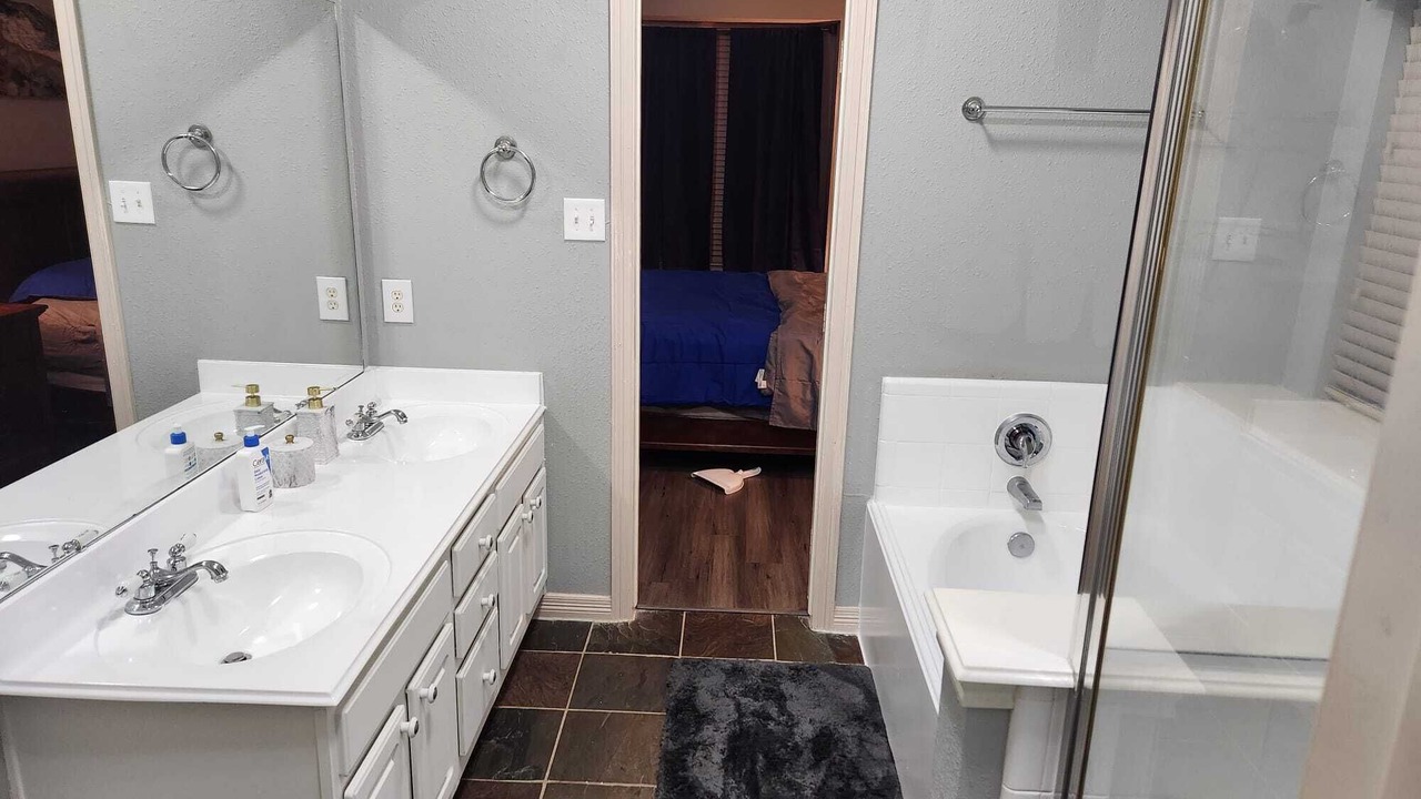 Photo of Bathroom in Spring